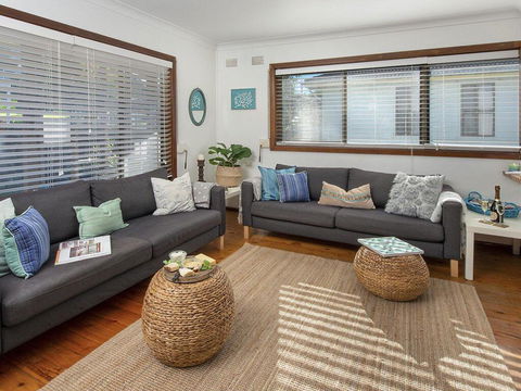 Araluen On Holden - Great Deck With Ocean Views - Accommodation Fremantle 1