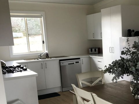 Arcadian Cabin - Southern Highlands River Retreat - Accommodation Fremantle 1