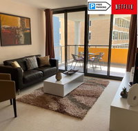 ARENA RESORT STYLE EXEC FREE NETFLIX WIFI WINE - Accommodation Fremantle