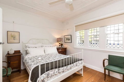 Art Deco 2 Bed Sydney/Darlinghurst Gem - Accommodation Fremantle 0