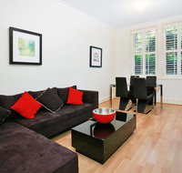Art Deco in the Cul-de-Sac - Spacious Executive 1BR Potts Point Apartment in Quiet Cul-de-Sac - Accommodation Fremantle