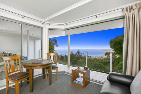 Arthurs Views - Accommodation Fremantle 2