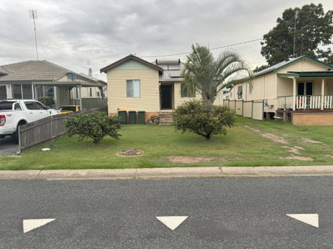 Massive 3 Bedroom Home With Backyard - Accommodation Fremantle 3