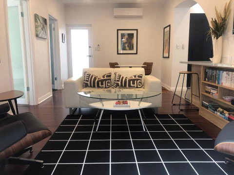Mintie - Accommodation Fremantle 1