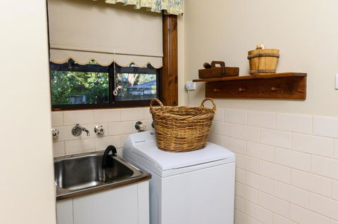 Miriams Cottage - Accommodation Fremantle 2