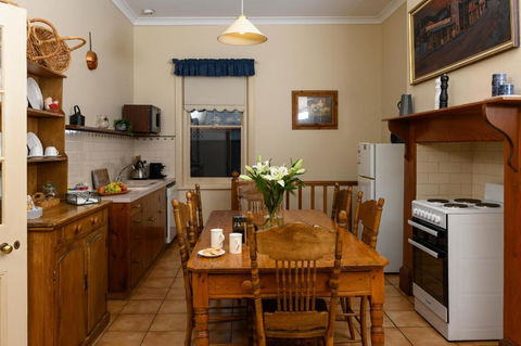 Miriams Cottage - Accommodation Fremantle 1