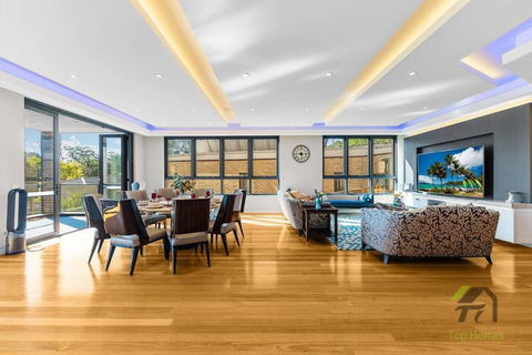 Modern Summer Palace In Epping - Accommodation Fremantle 0