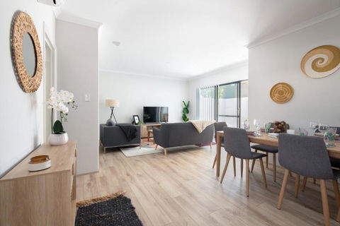 Modern Cozy - Accommodation Fremantle 3