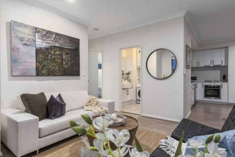 Modernista Getaway Your Airport Retreat - Accommodation Fremantle 1