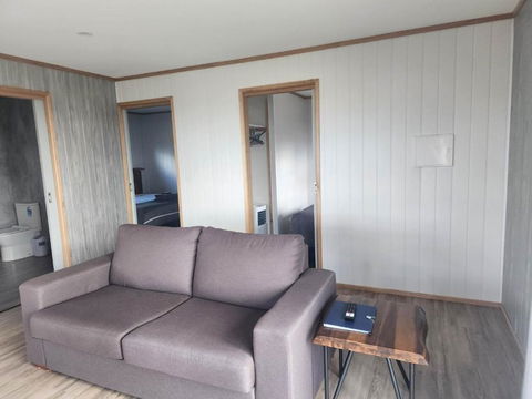 Mount Rumney Escapes - 5 Seaview Kangaroo House - Accommodation Fremantle 3