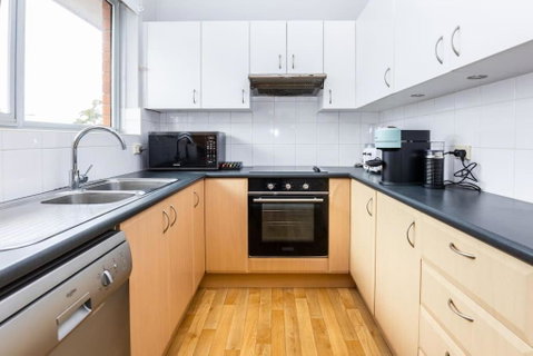 Mosman Views, 2bed, Parking, 15min Walk To Beach - Accommodation Fremantle 2