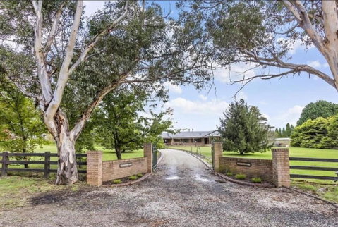 Mountain Culture Farm Stay - Pet Friendly - Accommodation Fremantle 1