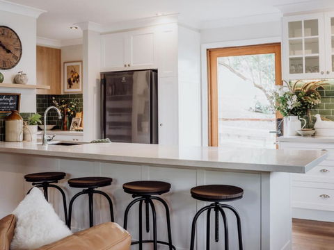 Mountview Alpaca Farmhouse - Accommodation Fremantle 1