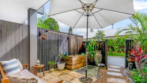 Mullum Haven 3 - Central & Stylish Townhouse - Accommodation Fremantle 2