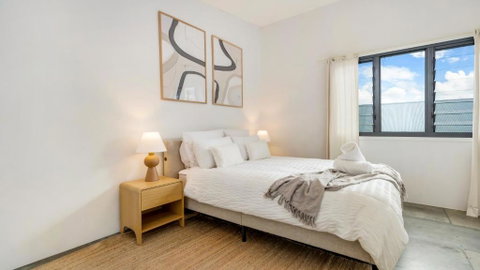 Mullum Haven 3 - Central & Stylish Townhouse - Accommodation Fremantle 1