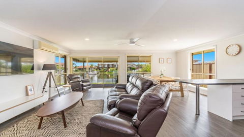 Nabilla Court - Canal Front Duplex - Accommodation Fremantle 0