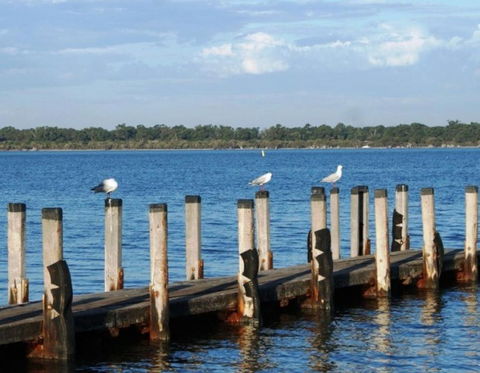 Nature Lovers Dream In Dawesville - Accommodation Fremantle 0