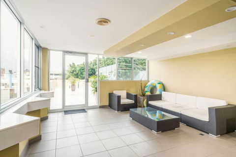NEW! Ideal 1BR Beachside Studio With Pool - Accommodation Fremantle 2