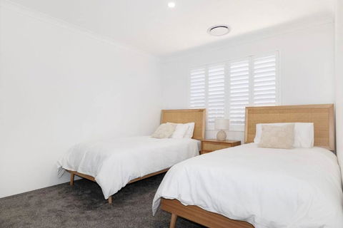 Newly Built Luxury Modern Home - Accommodation Fremantle 2