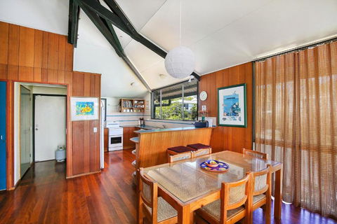Ngungun St 14 Dicky Beach - Accommodation Fremantle 2