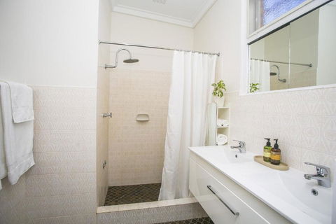 NOR214 - Northstead Coastal Charm - Accommodation Fremantle 3
