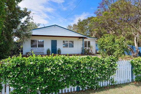 Number Five Beach House - Accommodation Fremantle 0