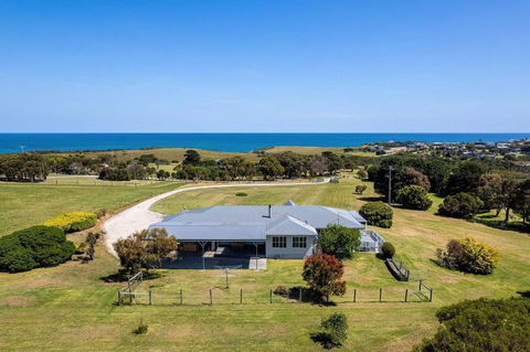 Oceanview On The Hill - Accommodation Fremantle 0