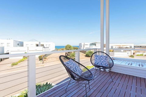 On Seascape - Accommodation Fremantle 3
