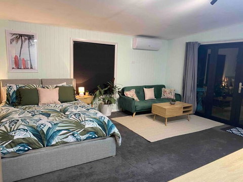 On Track Getaway - Accommodation Fremantle 0