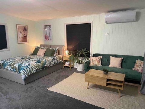 On Track Getaway - Accommodation Fremantle 1