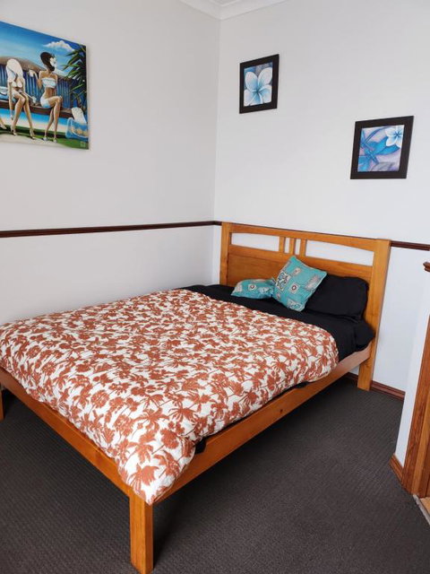 Open Plan Large Home - Accommodation Fremantle 1