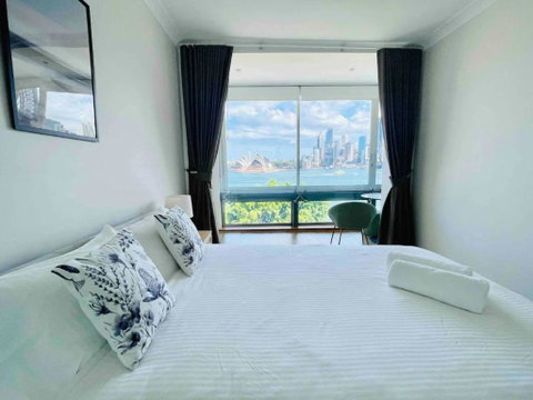 Opera & Harbour Bridge View Penthouse (3 Rooms) - Accommodation Fremantle 1