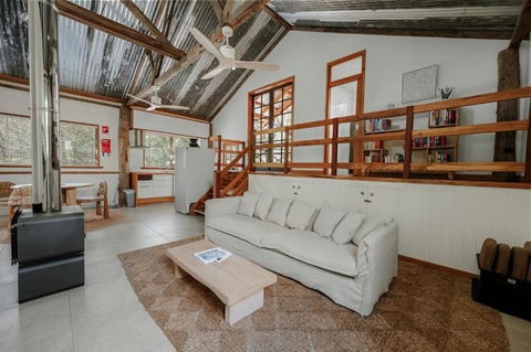 Orchard Cottage - Quiet Farm Escape - Accommodation Fremantle 0