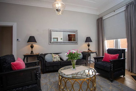 Oxbridge- Period Home In Central Goulburn - Accommodation Fremantle 0