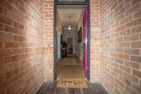 Oxbridge- Period Home In Central Goulburn - Accommodation Fremantle 2