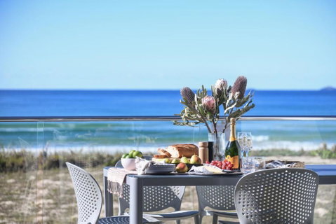 Pacific Dawn On The Beach One - Accommodation Fremantle 0
