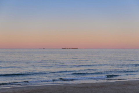 Pacific Dawn On The Beach One - Accommodation Fremantle 3