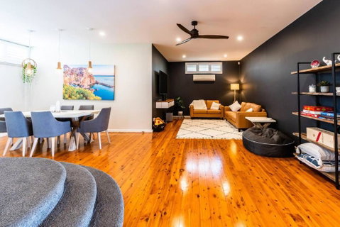 On The Corso - Sun-soaked Serenity With Lake Access - Accommodation Fremantle 3