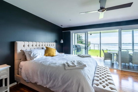 On The Corso - Sun-soaked Serenity With Lake Access - Accommodation Fremantle 1