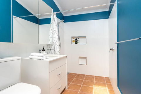 Peaceful 1BR Courtyard Unit In Quiet Dickson - Accommodation Fremantle 3