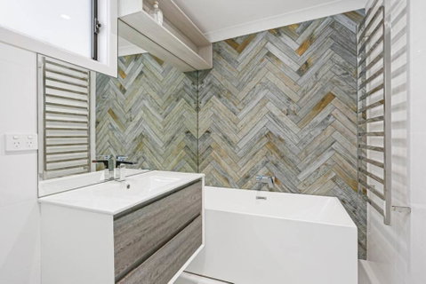 Panoramic Lakefront 6 BDRM Villa - Accommodation Fremantle 1