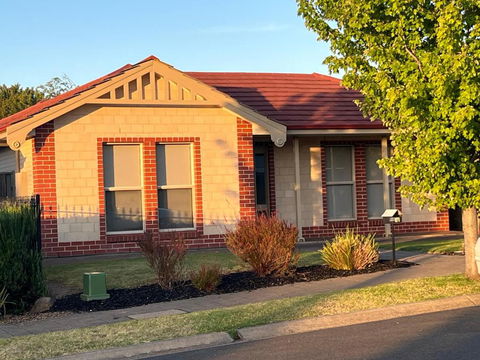 Park View Cottage - Accommodation Fremantle 0