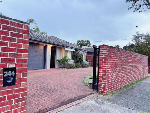 Patterson Lakes Charming 2 Bedroom House / VPL244 - Accommodation Fremantle 2