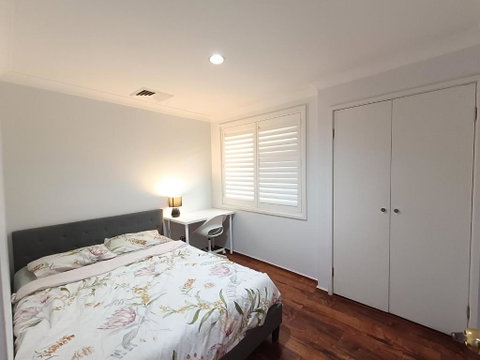 Peaceful Room In Modern Baulkham Hills Home - BH3 - Accommodation Fremantle 0