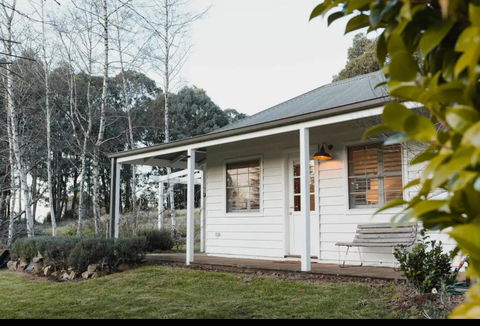 Peony Farm Pink Cottage - Accommodation Fremantle 1