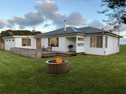 PepperTree Farm Stay - Accommodation Fremantle 0