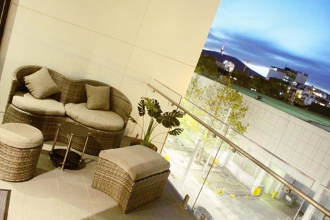 Perfectly Located Modern Apartment - Canberra CBD - Accommodation Fremantle 3