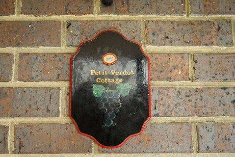 Petit Verdot Cottage - A Vineyard Retreat In Barossa Valley - Accommodation Fremantle 2