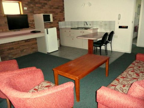 Pinnacle Holiday Lodge - Accommodation Fremantle 1