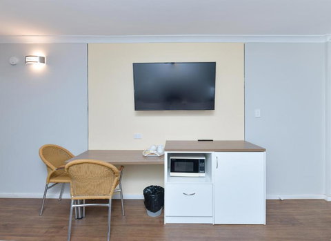 Platinum Motel - Accommodation Fremantle 3